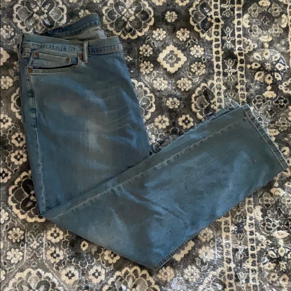 Men’s levi’s blue jeans